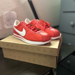 Red Nylon And Leather Cortez Size 10
