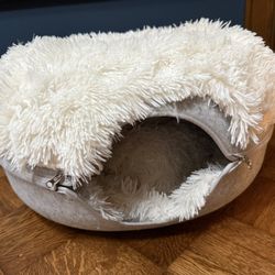 CATTASAURUS Peekaboo Cat Cave