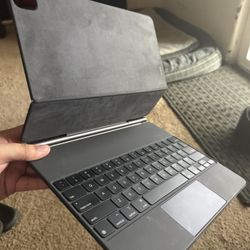 iPad Pro 12.9 Magic Keyboard