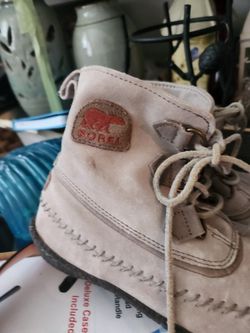 Sorel Ladies Sz.7 Boots Taupe
