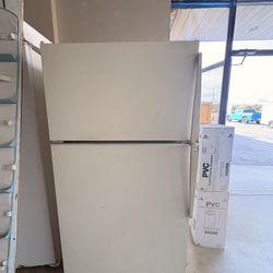 Fridge Freezer Exact Cash only Pick Up