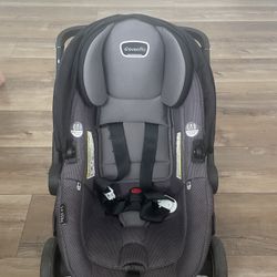 Evenflo Shyft DualRide Car Seat and Stroller Combo with Storage Bag  USED for one baby. Expires 2029