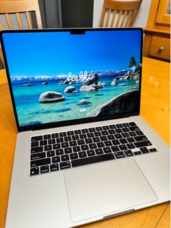MacBook Air 15” M2 16GB/512GB AppleCare+ 99% Battery - Starlight