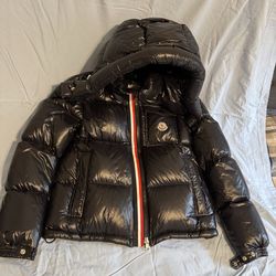 Moncler Montbéliard Short Down