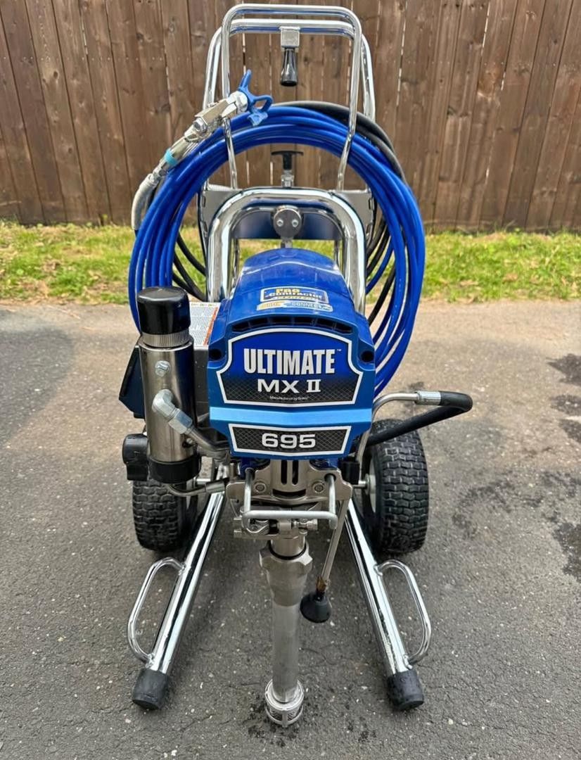 Graco Ultimate Mx II 695 ProContractor Paint Sprayer