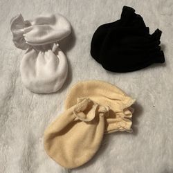 Mittens 0-3 Months