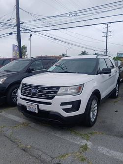 2017 Ford Explorer