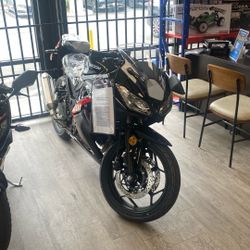 Venom SuperBike 250cc Motorcycle Fuel Injected 6 Speed