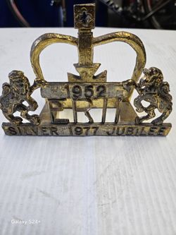 Queen Elizabeth II Silver Jubilee Souvenir