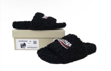 Black furry balenciaga slides
