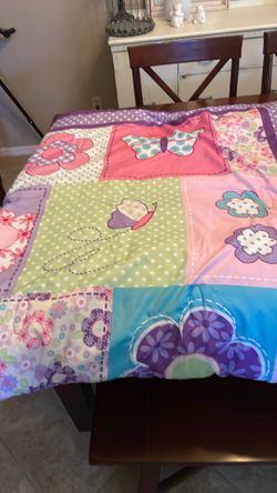Twin comforter/quilt with sheet set