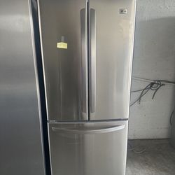 30 Wide French Door Refrigerator 