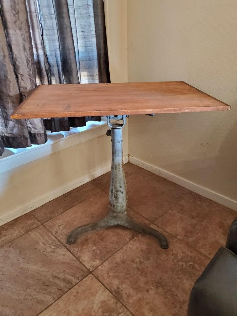 Early 1900s drafting table