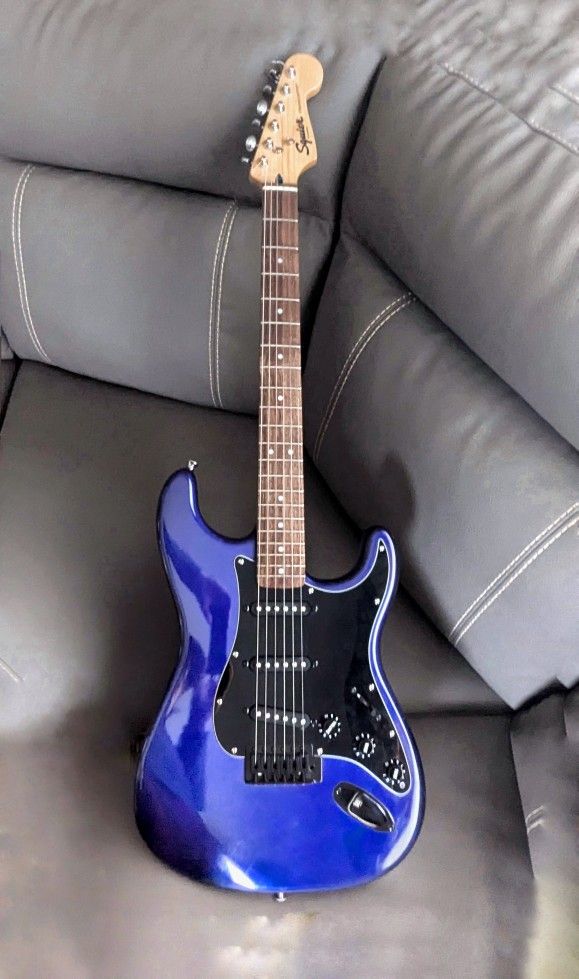 Fender Squier Stratocaster w/ Upgrades/ Midnight Blue
