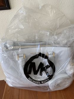 Beautiful Michaelkors Savannah handbag