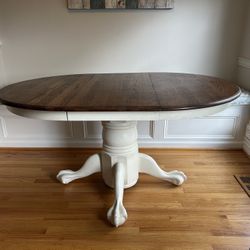 Weathered Farmhouse Style Pedestal Dining Table – Expandable with Leaf