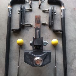 Weight Distribution Hitch With Solo Alignment System 