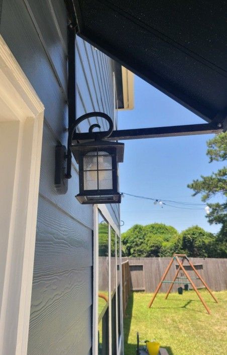 Outdoor Light Fixtures 