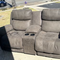 Recliner Sofa-pick up only 