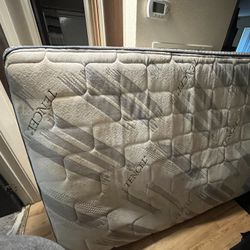 Full Size Bed n Box Spring 