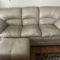 🪑 Comfy Tan Leather Couch + Ottoman Set – Must Go! 💸