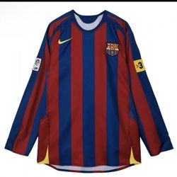 Barcelona Re-Issue Ronaldinho home jersey #10 sizes M and L