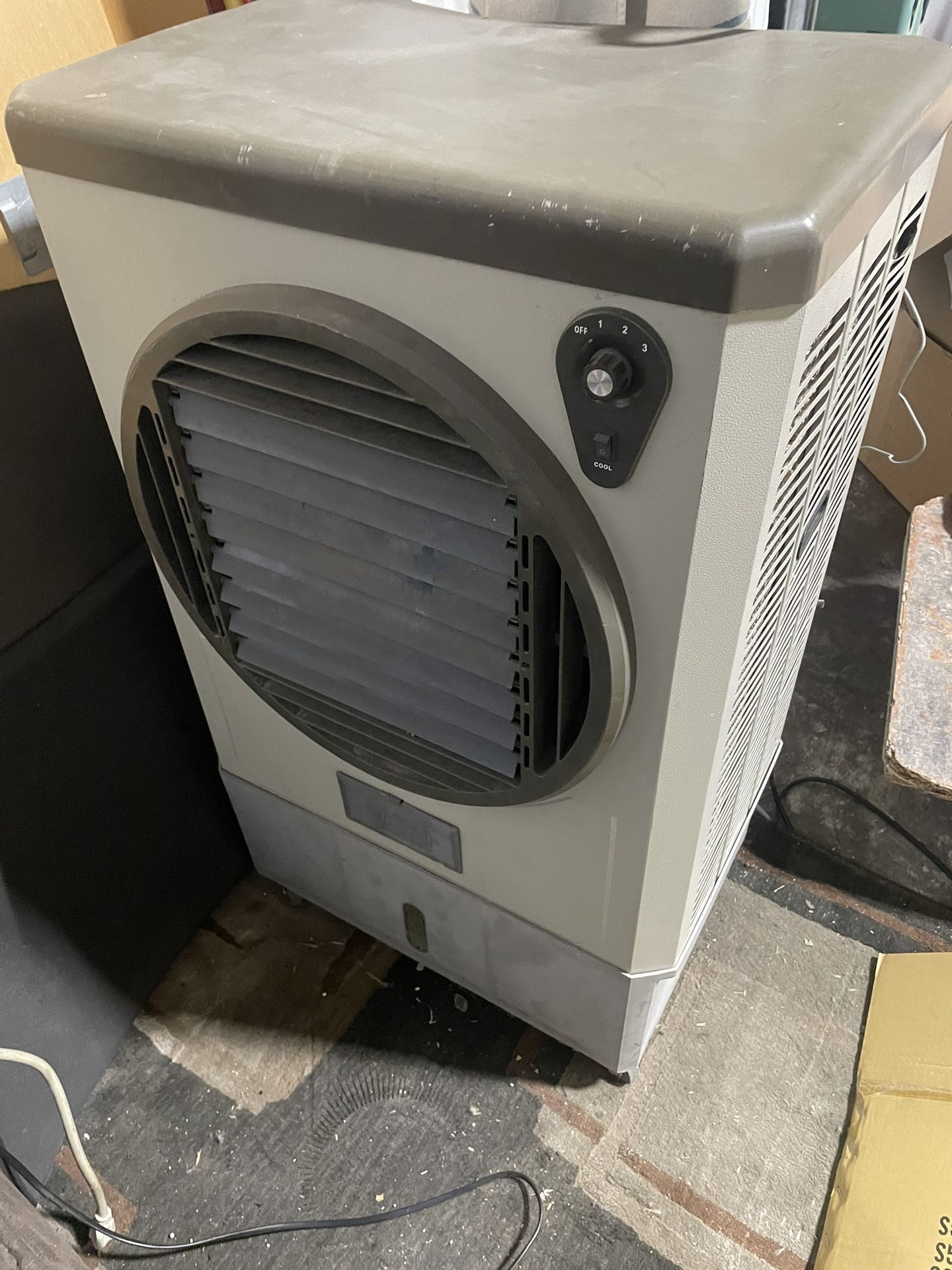 **ESTATE SALE** Heavy Duty Swamp Cooler Water Cooled Fan For Large Rooms Warehouse  Etc. Great When AC Is Not Possible