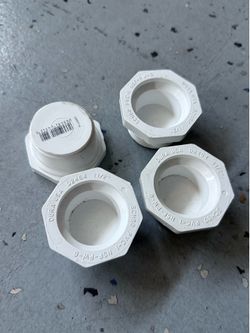 1 1/2 Inch PVC PIPE THREADED PLUGS/CAPS