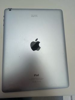 2 Apple IPads