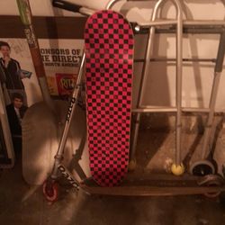 Black/pink Skateboard 