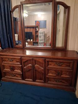 Dresser Drawer Set With Mirror
