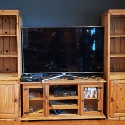 TV stand/bookcase