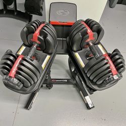 Bowflex Adjustable Dumbbells (52.5) W/ Stand