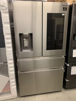 Brand new open box Samsung counter depth family hub refrigerator
