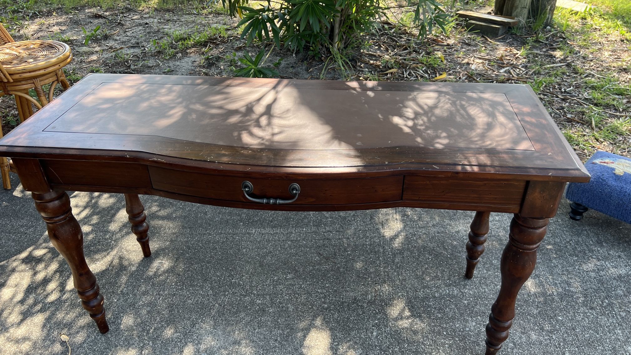 Wooden desk/table