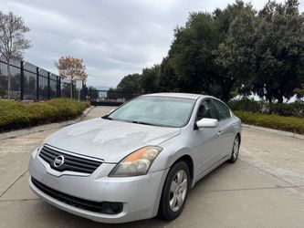 2008 Nissan