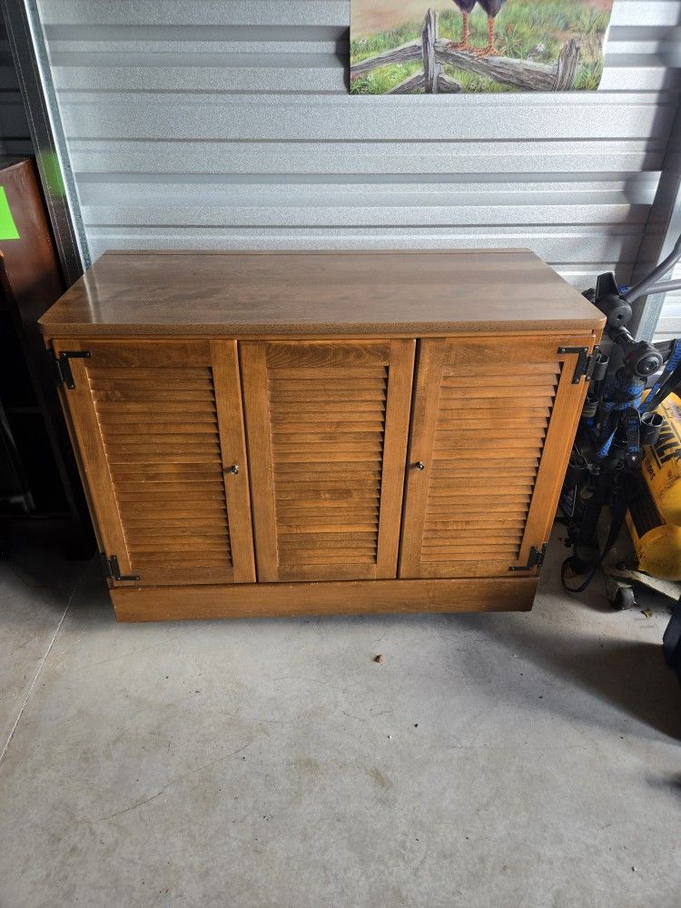 Ethan Allen Cabinet 