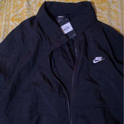 Brand New Nike Windbreaker 40$ 