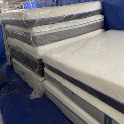 King Memory Foam mattresses. Sealy Serta Simmons And Tempurpedic. I Can Deliver!!!
