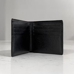 Coach Black Leather Bifold Wallet — Excellent Condition