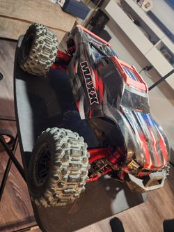 Traxxas maxx v2 & mini maxx
