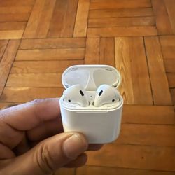 AirPods 2nd Gen 