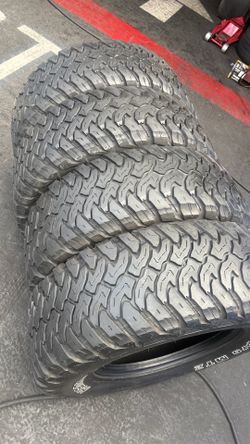 Set of 4 Hankook Dinapro MT2 285/70/17