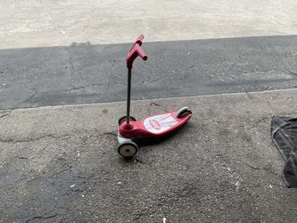 Radio Flyer Kids Kick Scooter