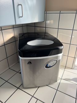 Igloo Ice machine