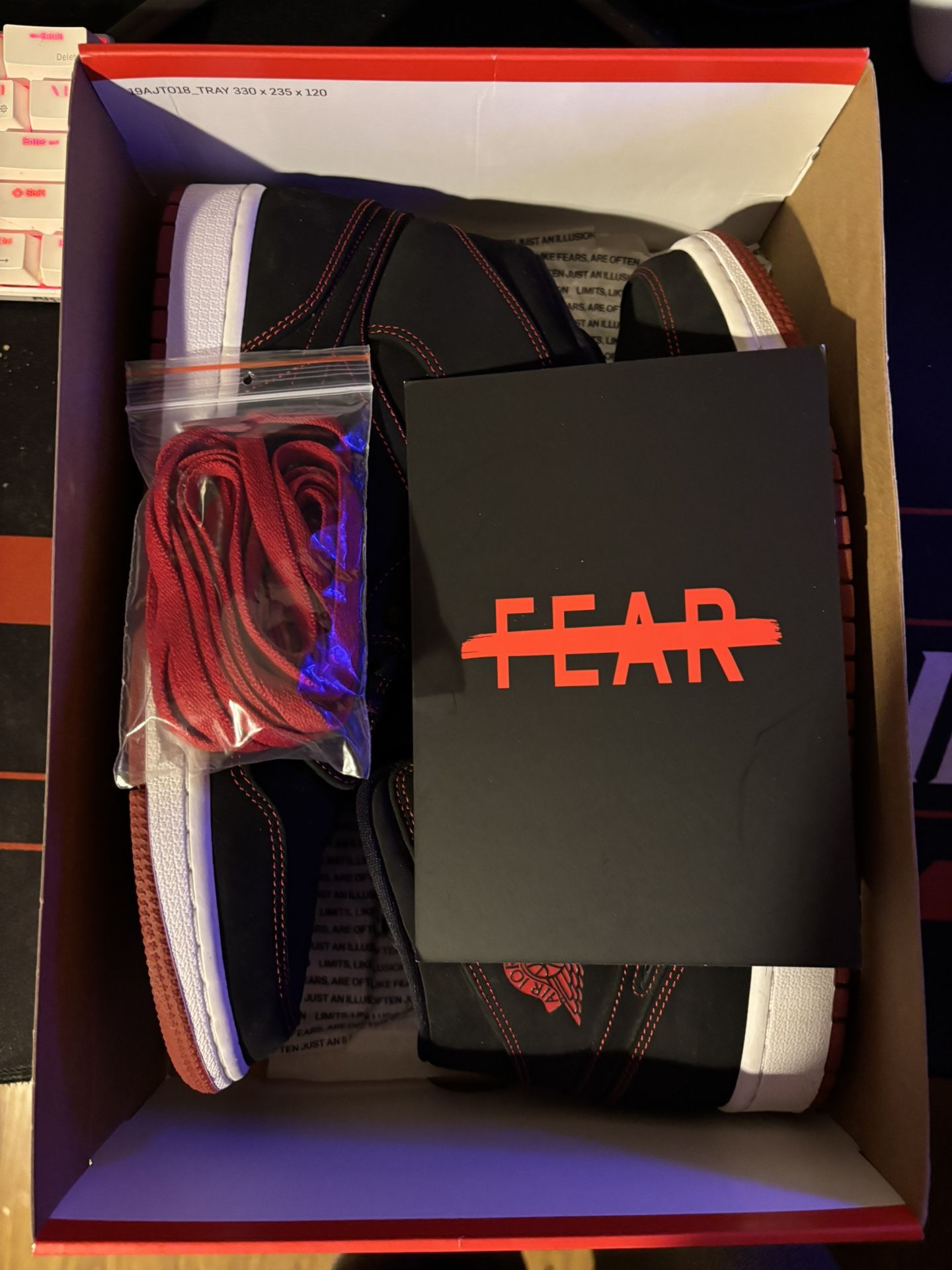 Jordan 1 Mid Fearless