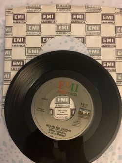 45” Records /Oldies Walk Of life (Dire straits), Rhythm Of The rain (The Cascades), When Smokey Sings (ABC), Rock And Roll Christmas (George T