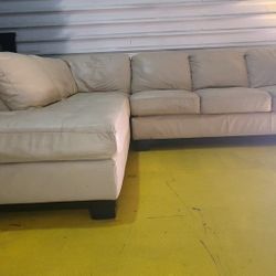 Excelente Juego De Sofa Dos Piezas Nesesito Ke Se Ballan Oy Mismo