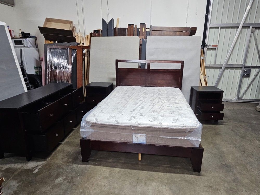Queen Bedroom Set