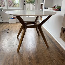 Round Kitchen Nook Table